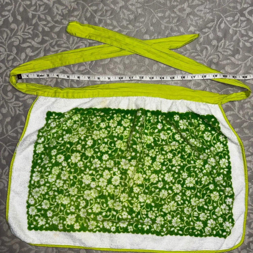 Vintage 70s Pequot Terry Cloth Apron Green White Floral Handmade Waist Apron USA